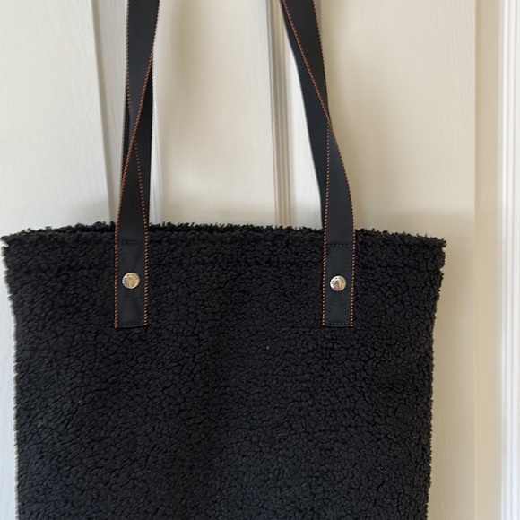 Rag & Bone- Addison Sherpa Tote - Picture 4 of 10